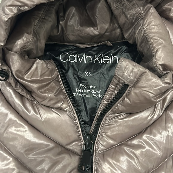 Calvin Klein long puffer coat - Picture 3 of 10